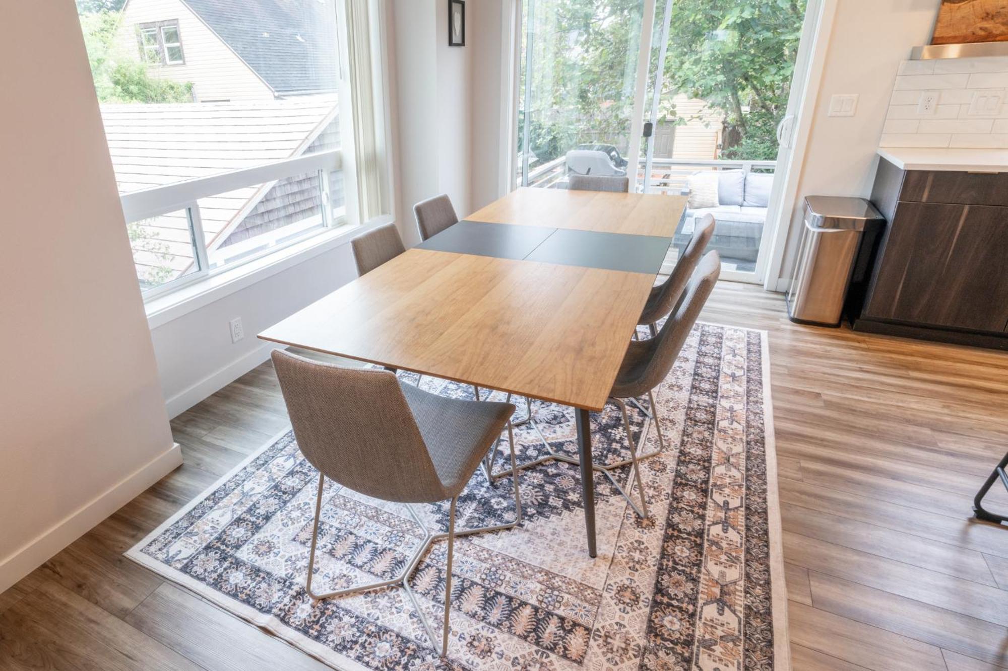 Comfy Family Home, Walkable Neighborhood + Patio! Portland Ngoại thất bức ảnh
