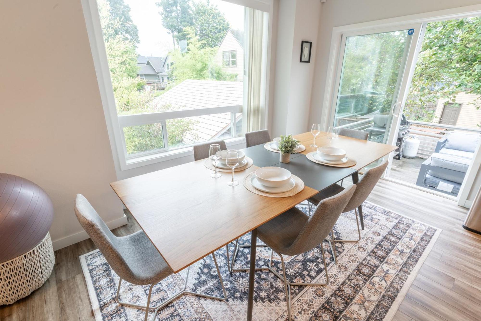 Comfy Family Home, Walkable Neighborhood + Patio! Portland Ngoại thất bức ảnh