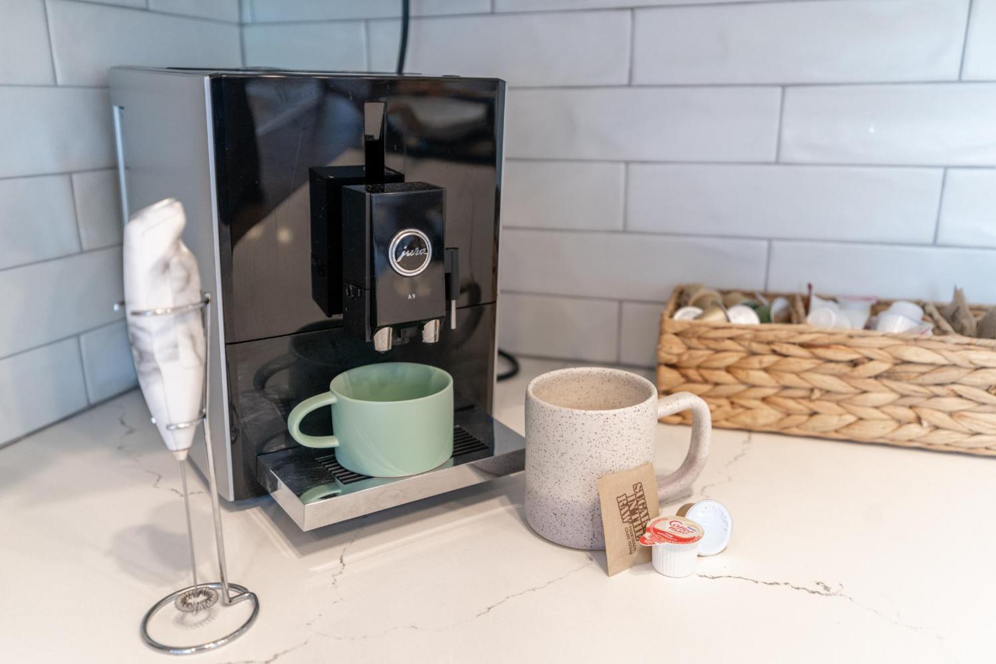 Comfy Family Home, Walkable Neighborhood + Patio! Portland Ngoại thất bức ảnh